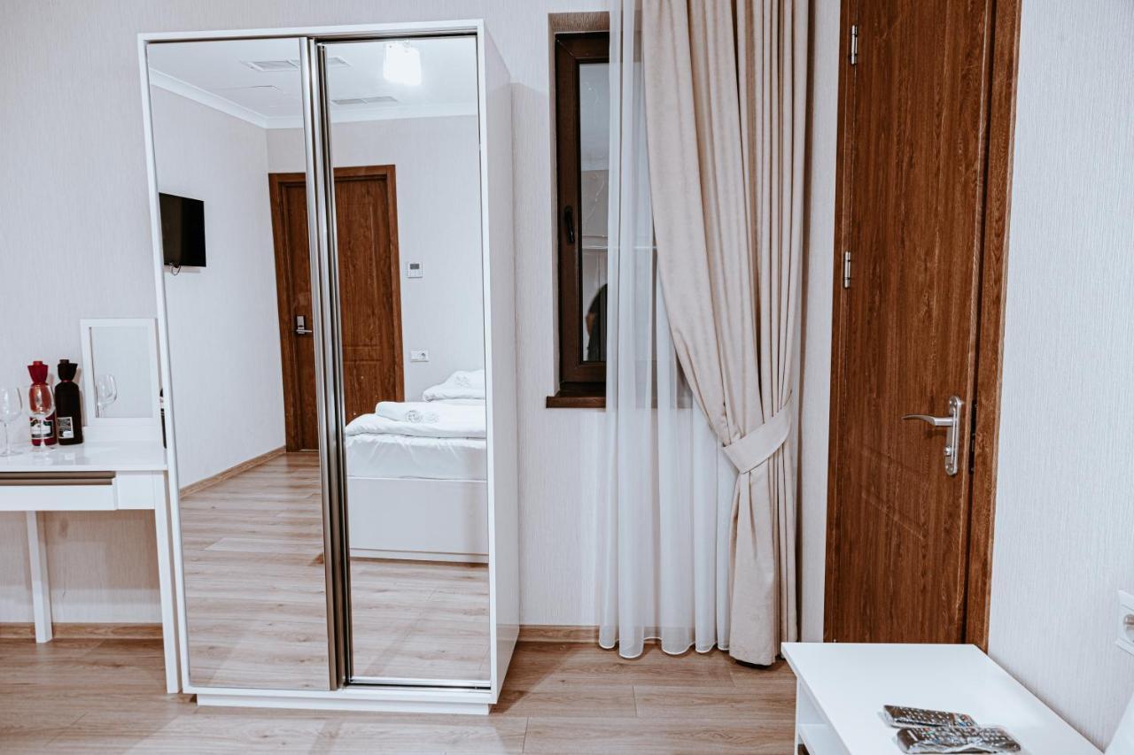 Sama Grand Hotel Tbilisi Esterno foto